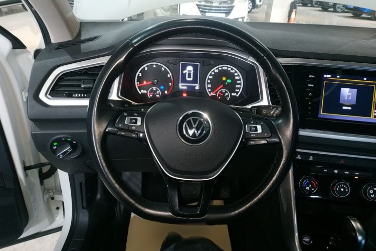 Used Volkswagen T-ROC 2022 280TSI DSG Two-Wheel Drive Elite PLUS Steering Wheel