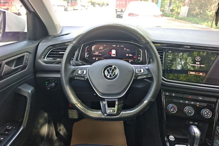 Used Volkswagen T-ROC 2022 280TSI DSG Two-Wheel Drive Elite PLUS Steering Wheel