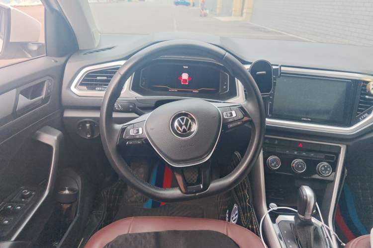 Used Volkswagen T-ROC 2022 280TSI DSG Two-Wheel Drive Elite PLUS Steering Wheel