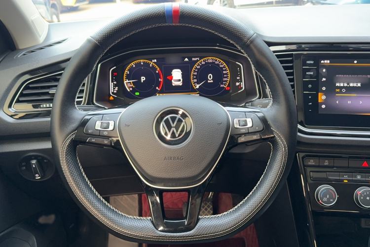 Used Volkswagen T-ROC 2022 280TSI DSG Two-Wheel Drive Elite PLUS Steering Wheel