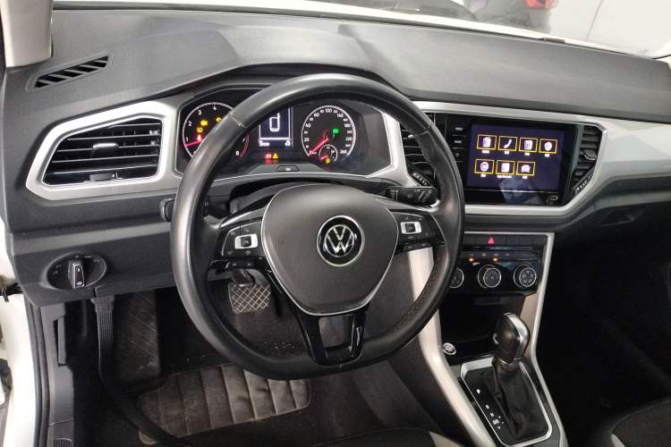 Used Volkswagen T-ROC 2022 280TSI DSG Two-Wheel Drive Elite PLUS Steering Wheel