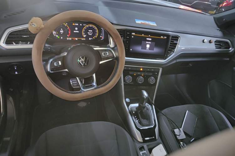 Used Volkswagen T-ROC 2022 280TSI DSG Two-Wheel Drive R-Line Pro PLUS Steering Wheel