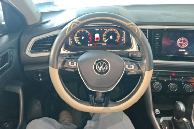 Used Volkswagen T-ROC 2022 280TSI DSG Two-Wheel Drive Elite PLUS Steering Wheel