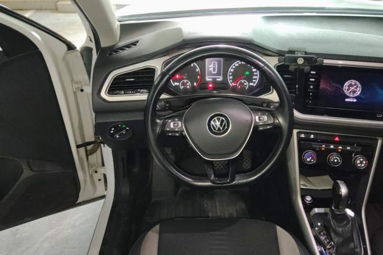 Used Volkswagen T-ROC 2022 280TSI DSG Two-Wheel Drive Elite PLUS Steering Wheel