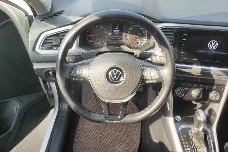 Used Volkswagen T-ROC 2022 280TSI DSG Two-Wheel Drive Elite PLUS Steering Wheel
