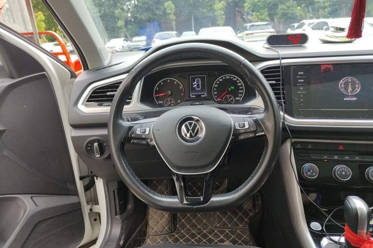 Used Volkswagen T-ROC 2022 280TSI DSG Two-Wheel Drive Elite PLUS Steering Wheel