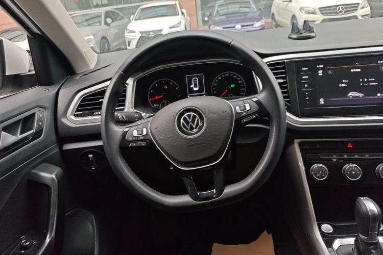 Used Volkswagen T-ROC 2022 280TSI DSG Two-Wheel Drive Elite PLUS Steering Wheel