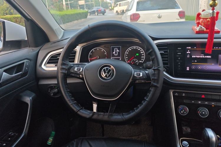 Used Volkswagen T-ROC 2022 280TSI DSG Two-Wheel Drive Elite PLUS Steering Wheel