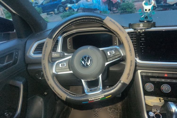 Used Volkswagen T-ROC 2022 280TSI DSG Two-Wheel Drive R-Line Pro PLUS Steering Wheel