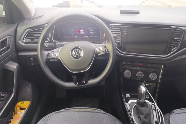 Used Volkswagen T-ROC 2022 280TSI DSG Two-Wheel Drive Comfort PLUS Steering Wheel