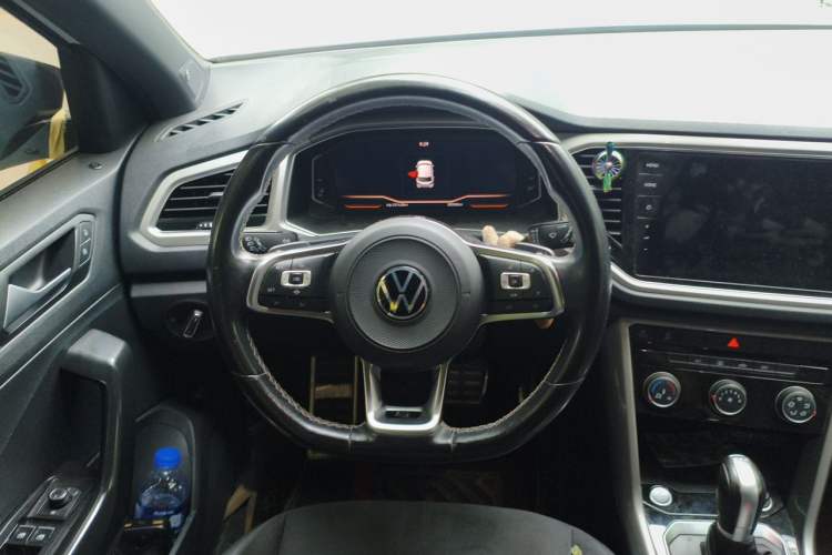 Used Volkswagen T-ROC 2022 280TSI DSG Two-Wheel Drive R-Line Pro PLUS Steering Wheel