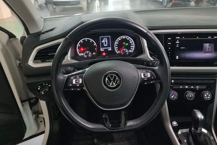 Used Volkswagen T-ROC 2022 280TSI DSG Two-Wheel Drive Elite PLUS Steering Wheel