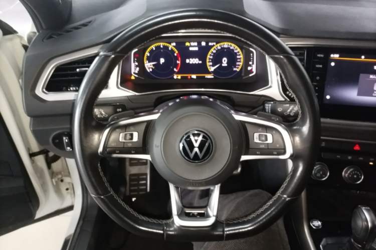 Used Volkswagen T-ROC 2022 280TSI DSG Two-Wheel Drive R-Line Pro PLUS Steering Wheel
