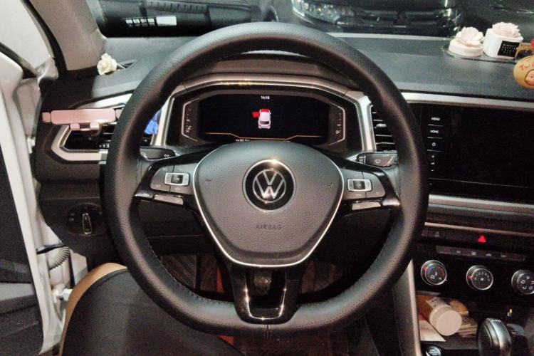 Used Volkswagen T-ROC 2022 280TSI DSG Two-Wheel Drive Elite PLUS Steering Wheel