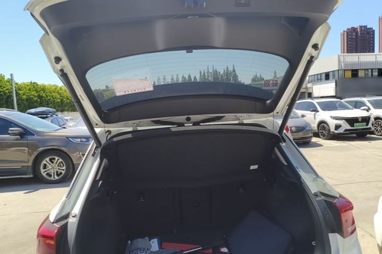 Used Volkswagen T-ROC 2022 280TSI DSG Two-Wheel Drive Comfort PLUS Trunk