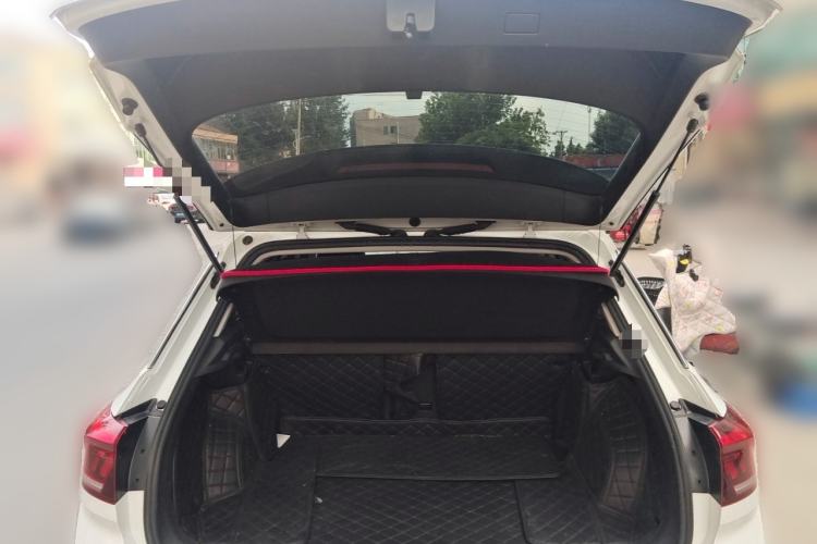 Used Volkswagen T-ROC 2022 280TSI DSG Two-Wheel Drive Comfort PLUS Trunk