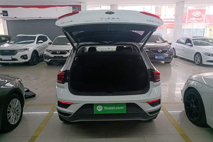 Used Volkswagen T-ROC 2022 280TSI DSG Two-Wheel Drive Comfort PLUS Trunk