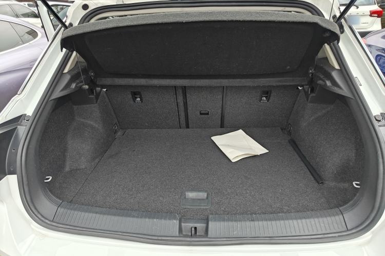 Used Volkswagen T-ROC 2022 280TSI DSG Two-Wheel Drive Comfort PLUS Trunk