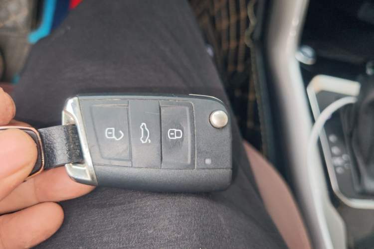 Used Volkswagen T-ROC 2022 280TSI DSG Two-Wheel Drive Elite PLUS Vehicle Key
