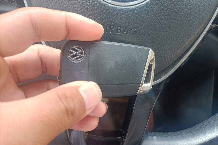 Used Volkswagen T-ROC 2022 280TSI DSG Two-Wheel Drive Elite PLUS Vehicle Key