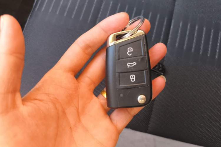 Used Volkswagen T-ROC 2022 280TSI DSG Two-Wheel Drive Elite PLUS Vehicle Key