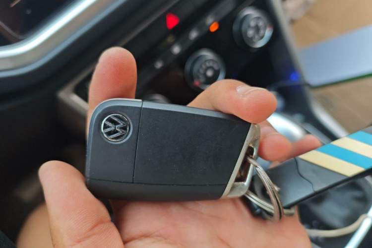 Used Volkswagen T-ROC 2022 280TSI DSG Two-Wheel Drive Elite PLUS Vehicle Key