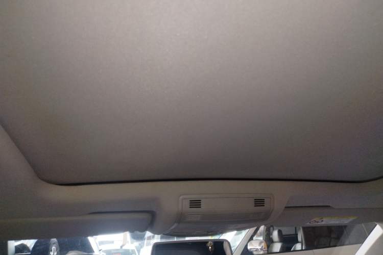Used Volkswagen T-ROC 2022 280TSI DSG Two-Wheel Drive Comfort PLUS Headliner