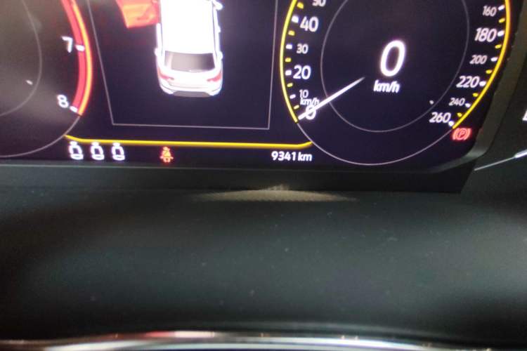 Used Volkswagen T-ROC 2022 280TSI DSG Two-Wheel Drive Comfort PLUS Odometer Close Up