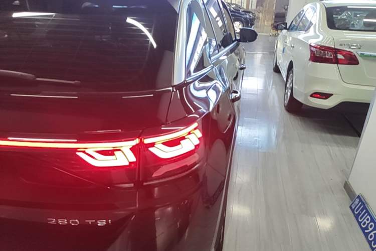 Used Volkswagen T-ROC 2023 280TSI DSG Two-Wheel Drive Time Edition Right Rear Taillight