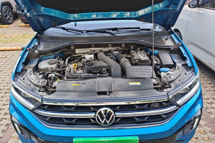 Used Volkswagen T-ROC 2023 300TSI DSG Two-Wheel-Drive Chen Guang Edition Engine Bay