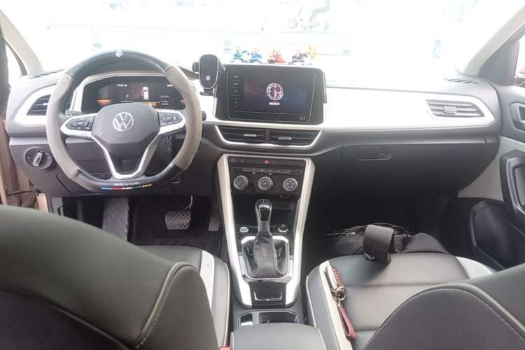 Used Volkswagen T-ROC 2023 280TSI DSG Two-Wheel Drive Time Edition Center Console