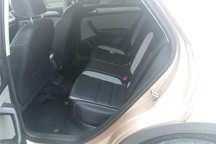 Used Volkswagen T-ROC 2023 280TSI DSG Two-Wheel Drive Time Edition Left Rear Seat