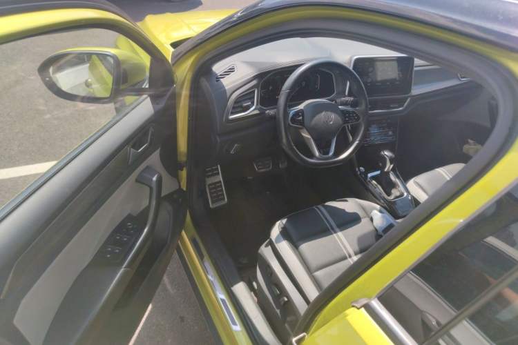 Used Volkswagen T-ROC 2023 300TSI DSG Two-Wheel Drive Starlight Edition Driver Seat