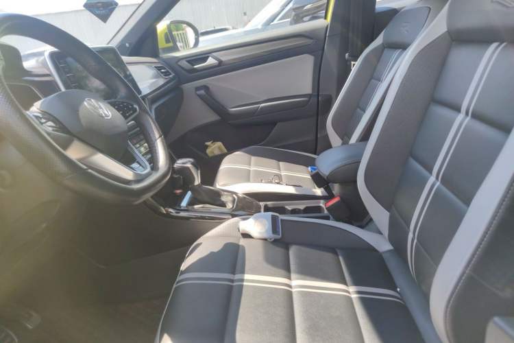 Used Volkswagen T-ROC 2023 300TSI DSG Two-Wheel Drive Starlight Edition Left Front Seat