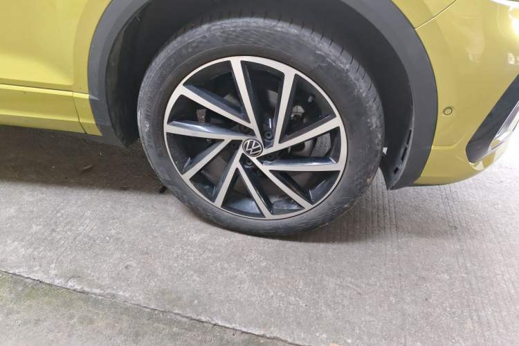 Used Volkswagen T-ROC 2023 300TSI DSG Two-Wheel Drive Starlight Edition Right Front Wheel Hub