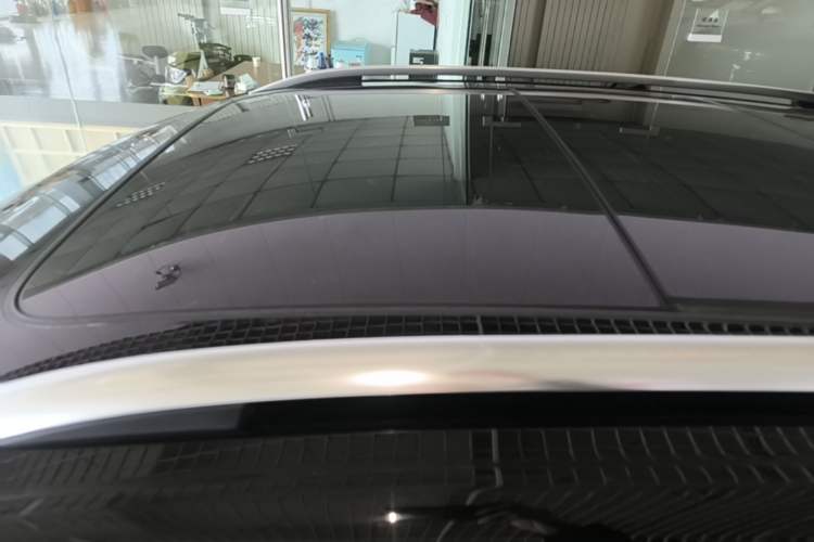 Used Volkswagen T-ROC 2023 300TSI DSG Two-Wheel Drive Starlight Edition Roof