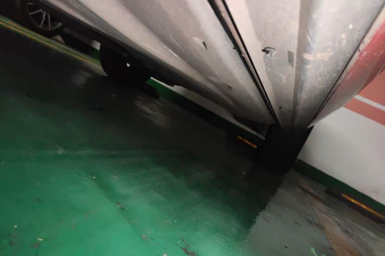 Used Volkswagen T-ROC 2023 300TSI DSG Two-Wheel-Drive Chen Guang Edition Chassis Front Left