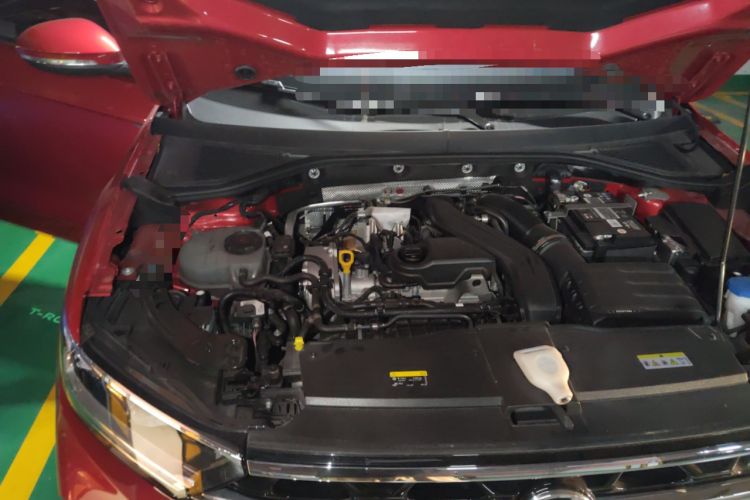 Used Volkswagen T-ROC 2023 300TSI DSG Two-Wheel-Drive Chen Guang Edition Engine Bay Right