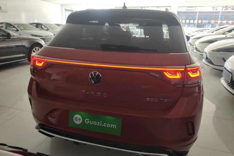 Used Volkswagen T-ROC 2023 300TSI DSG Two-Wheel-Drive Chen Guang Edition Exterior 4