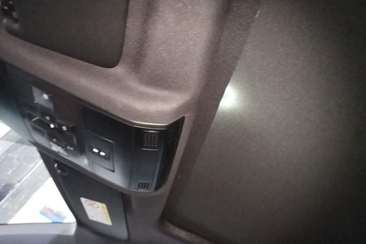 Used Volkswagen T-ROC 2023 300TSI DSG Two-Wheel-Drive Chen Guang Edition Headliner