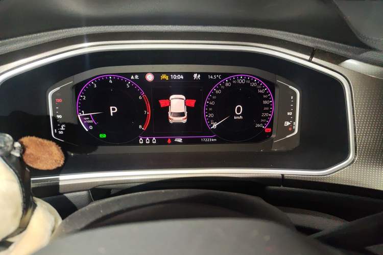 Used Volkswagen T-ROC 2023 300TSI DSG Two-Wheel-Drive Chen Guang Edition Instrument Cluster