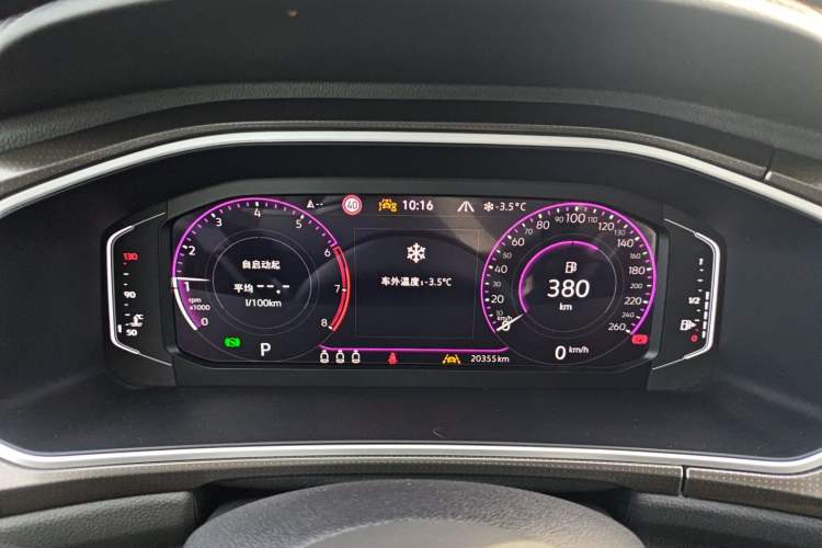 Used Volkswagen T-ROC 2023 300TSI DSG Two-Wheel-Drive Chen Guang Edition Instrument Cluster