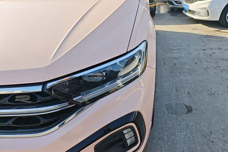 Used Volkswagen T-ROC 2023 300TSI DSG Two-Wheel-Drive Chen Guang Edition Left Front Headlight
