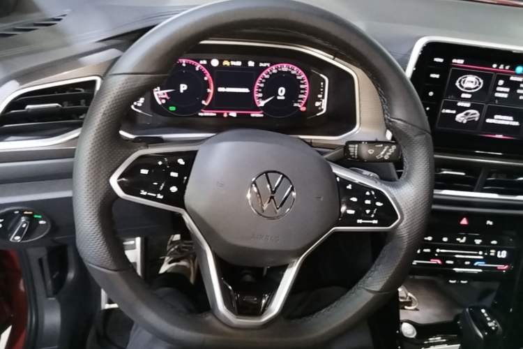 Used Volkswagen T-ROC 2023 300TSI DSG Two-Wheel-Drive Chen Guang Edition Steering Wheel