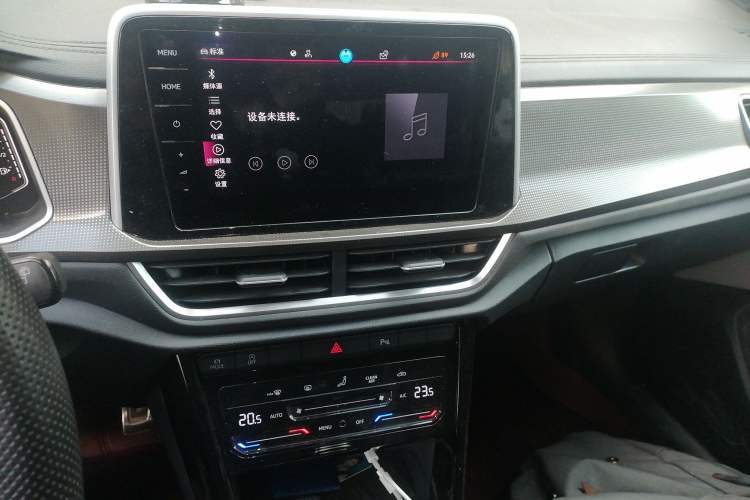 Used Volkswagen T-ROC 2023 300TSI DSG Two-Wheel-Drive Chen Guang Edition Audio And AC Panel