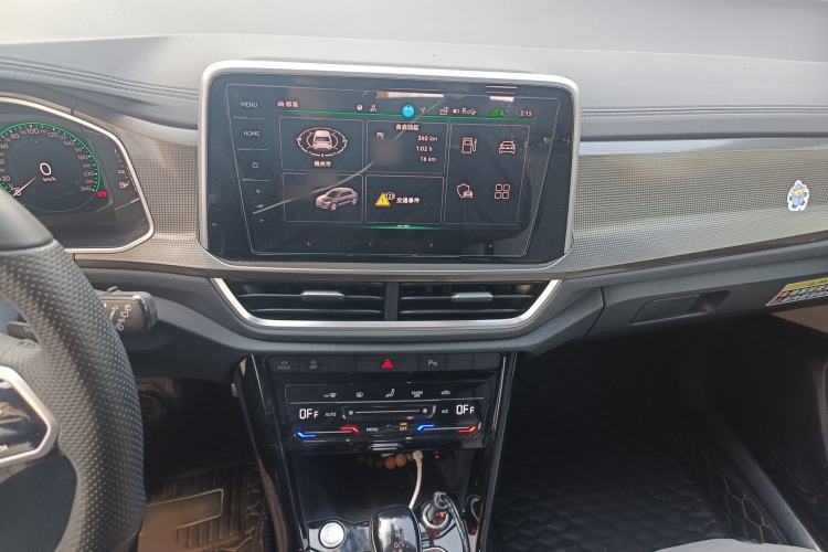 Used Volkswagen T-ROC 2023 300TSI DSG Two-Wheel-Drive Chen Guang Edition Audio And AC Panel