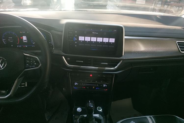 Used Volkswagen T-ROC 2023 300TSI DSG Two-Wheel Drive Starlight Edition Center Console