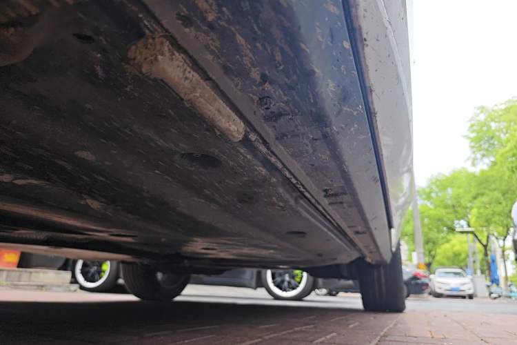 Used Volkswagen T-ROC 2023 300TSI DSG Two-Wheel-Drive Chen Guang Edition Chassis Front Left