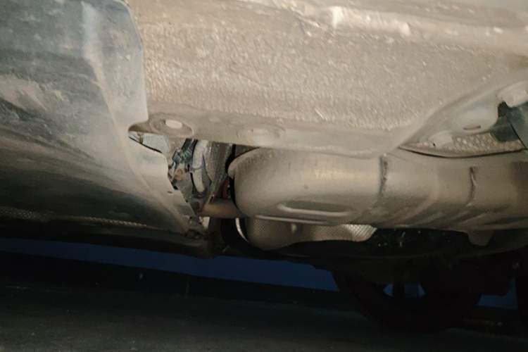 Used Volkswagen T-ROC 2023 300TSI DSG Two-Wheel-Drive Chen Guang Edition Chassis Rear Left