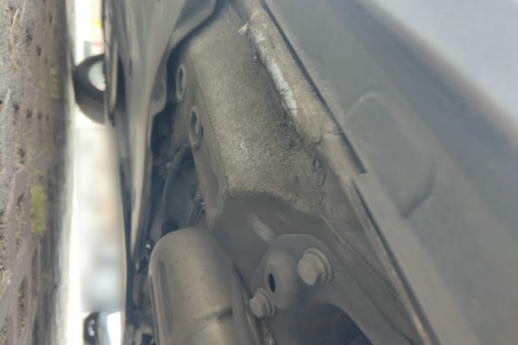 Used Volkswagen T-ROC 2023 300TSI DSG Two-Wheel-Drive Chen Guang Edition Chassis Rear Left